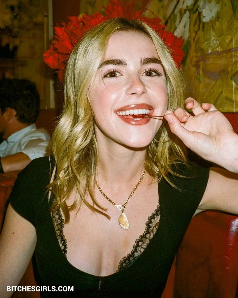 Kiernan Shipka Nude Celebrity - kiernanshipka Leaked Nudes - #13