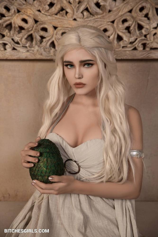 Kalinka.Fox Daenerys NSFW Cosplay - Kalinkafox Onlyfans Leaked Photos - #1