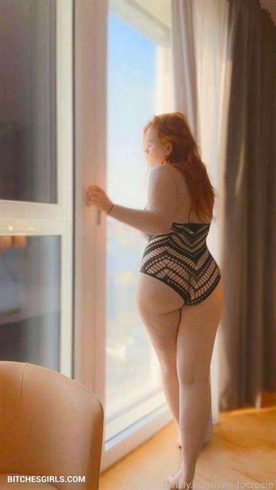 Sexdocrosie Nude Redhead Chubby Girl Onlyfans Leaked Photos - #24