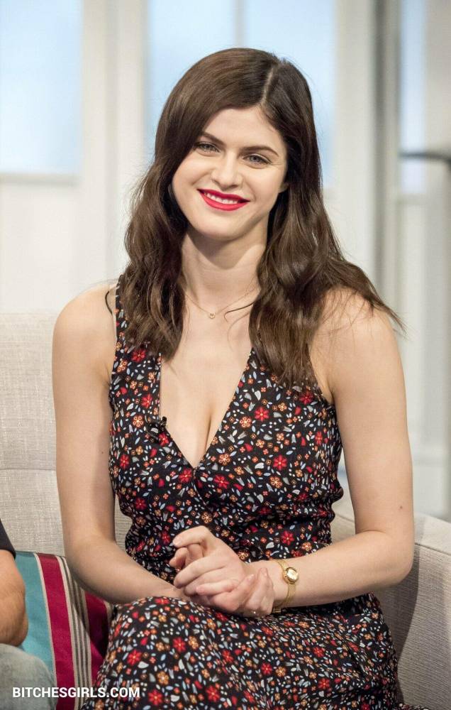 Alexandra Daddario Nudes - Nipple & Pussy Slips - #1