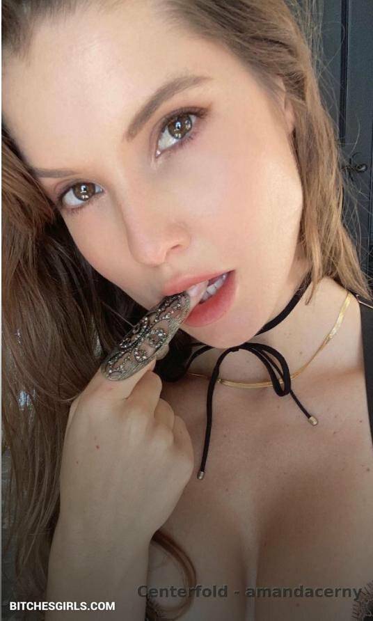 Amanda Cerny Nude Celebrity's Pussy Photos - amandacerny Onlyfans Leaked - #15