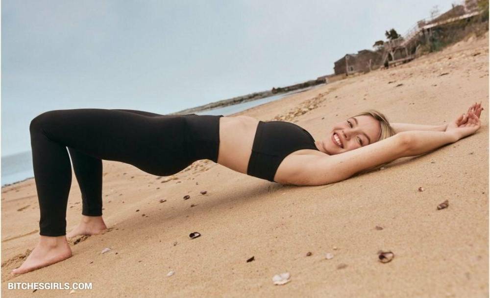 Sydney Sweeney Celeb Leaked Nudes - #6