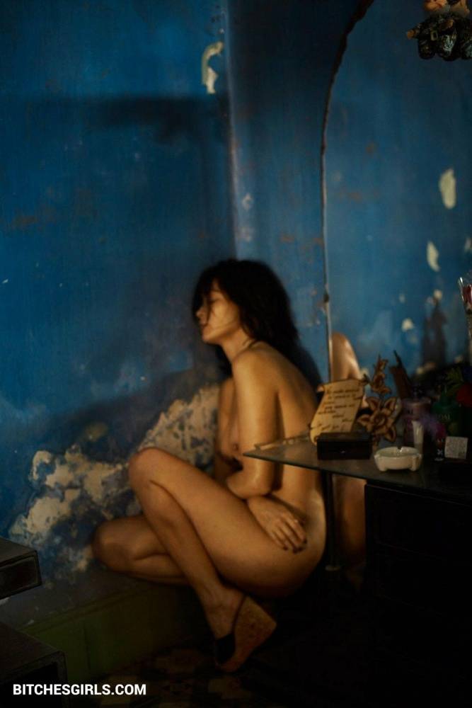 Emmanuelle Beart Nude Celeb - Celebrities Leaked Naked Photo - #11