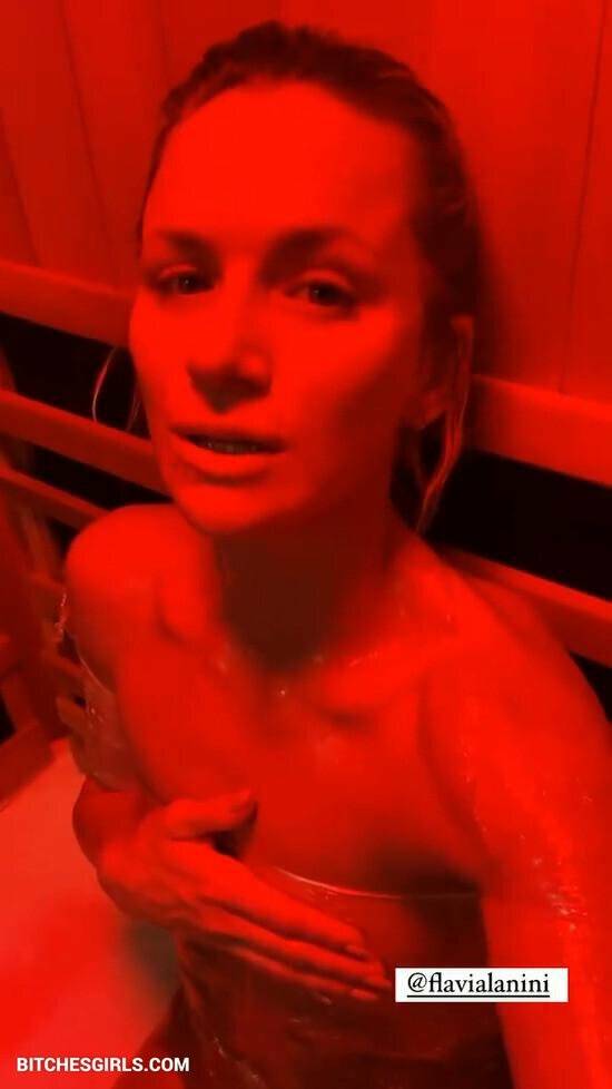 Shantel Vansanten Nude Celeb - Therealshantel Celeb Leaked Naked Photos - #1
