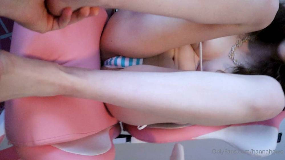 Hannah Owo Bikini Feet Licking Onlyfans Video Leaked - #6