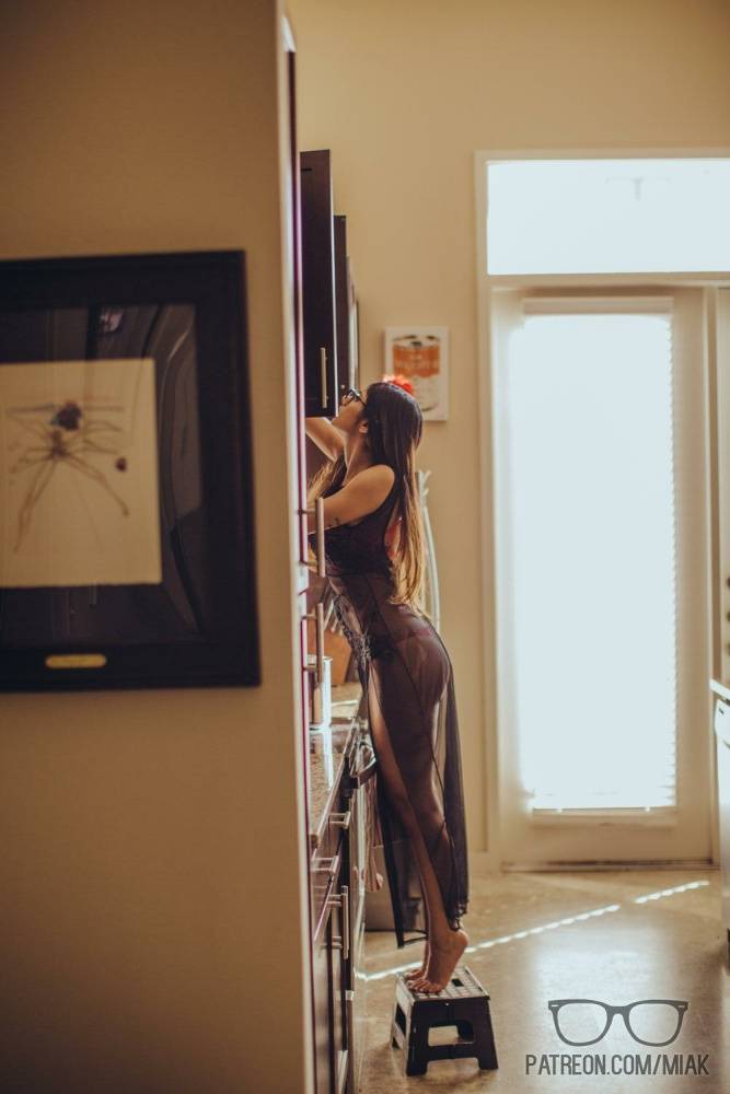 Mia Khalifa Lingerie Nightgown Patreon Set Leaked - #13