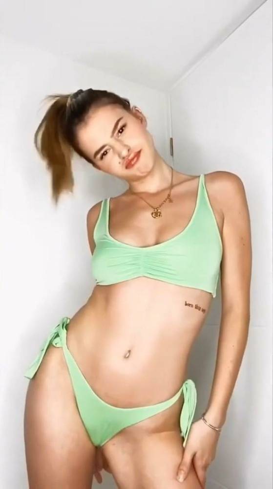 Lea Elui Deleted Bikini Try On Video Leaked - #13