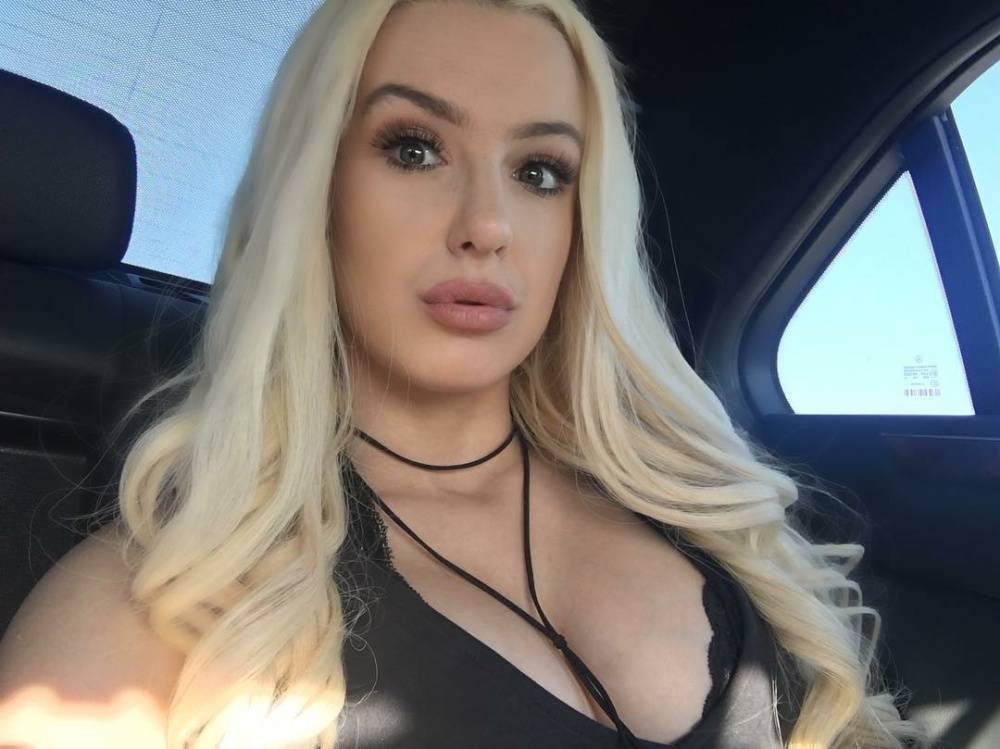Tana Mongeau Sexy Pictures - #23