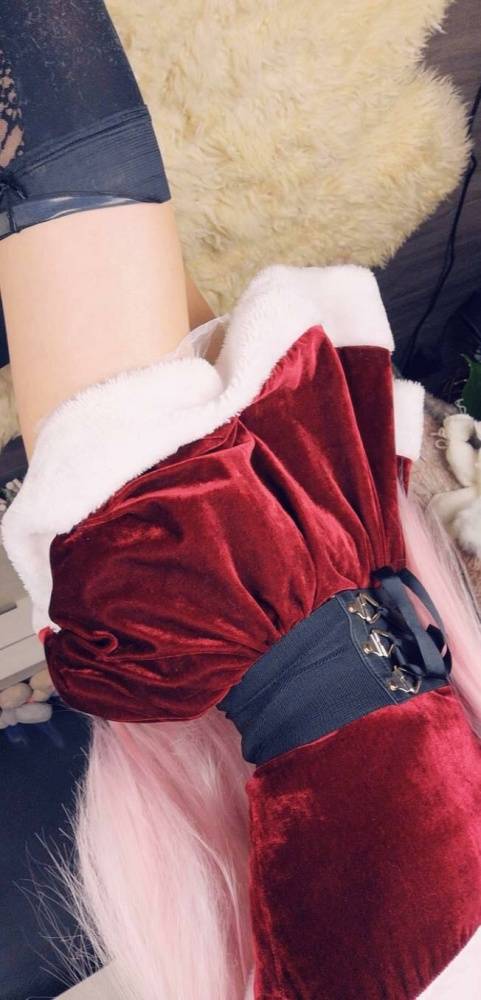 Belle Delphine Nude Christmas - #23