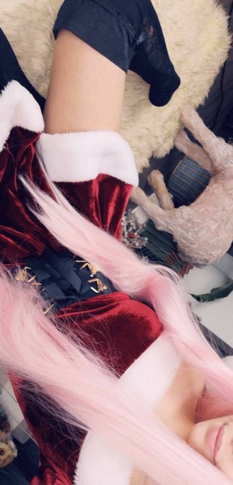 Belle Delphine Nude Christmas - #4