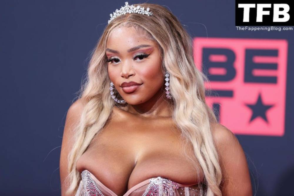 Jourdin Pauline Shows Off Her Sexy Boobs at the 2022 BET Awards in LA - #15