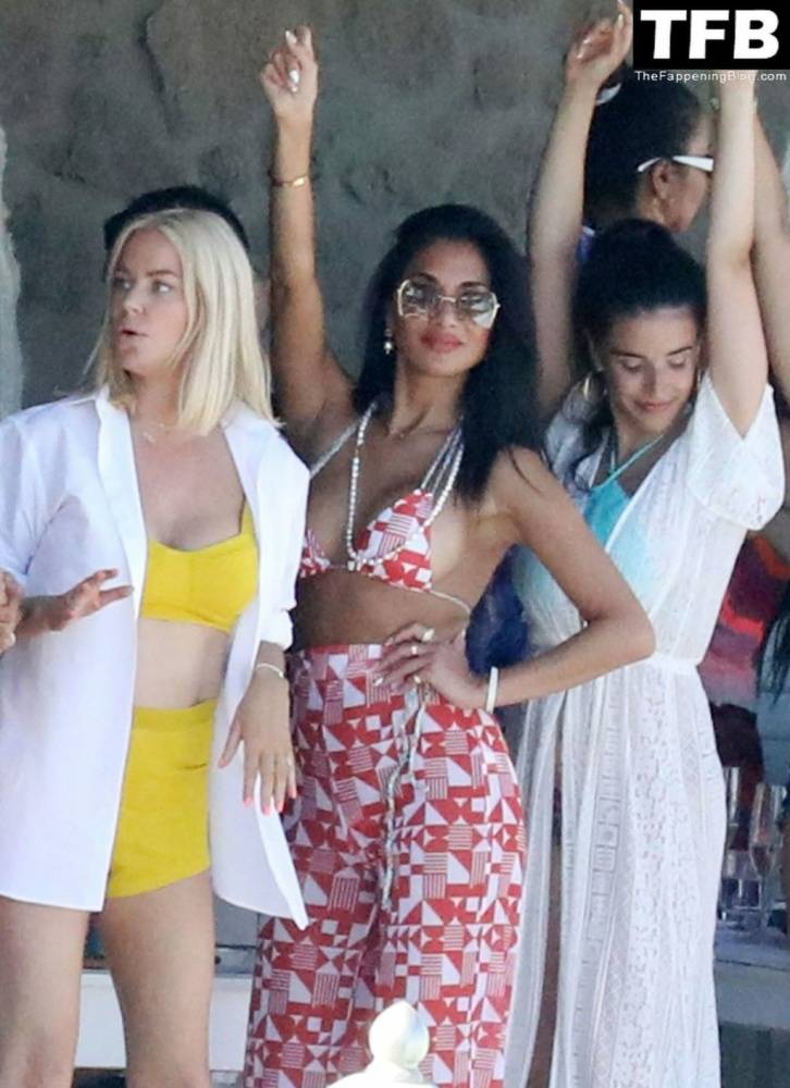 Nicole Scherzinger Celebrates Her Birthday in Mykonos - #23