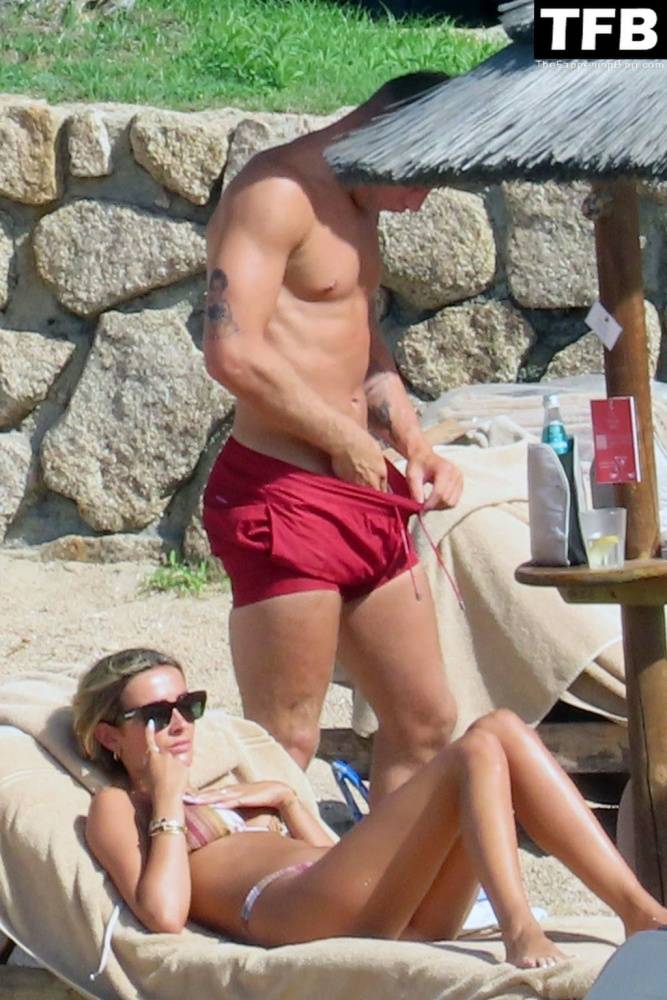 Katherine Pilkington & Ross Barkley Continue Their Holiday in Sardinia - #6