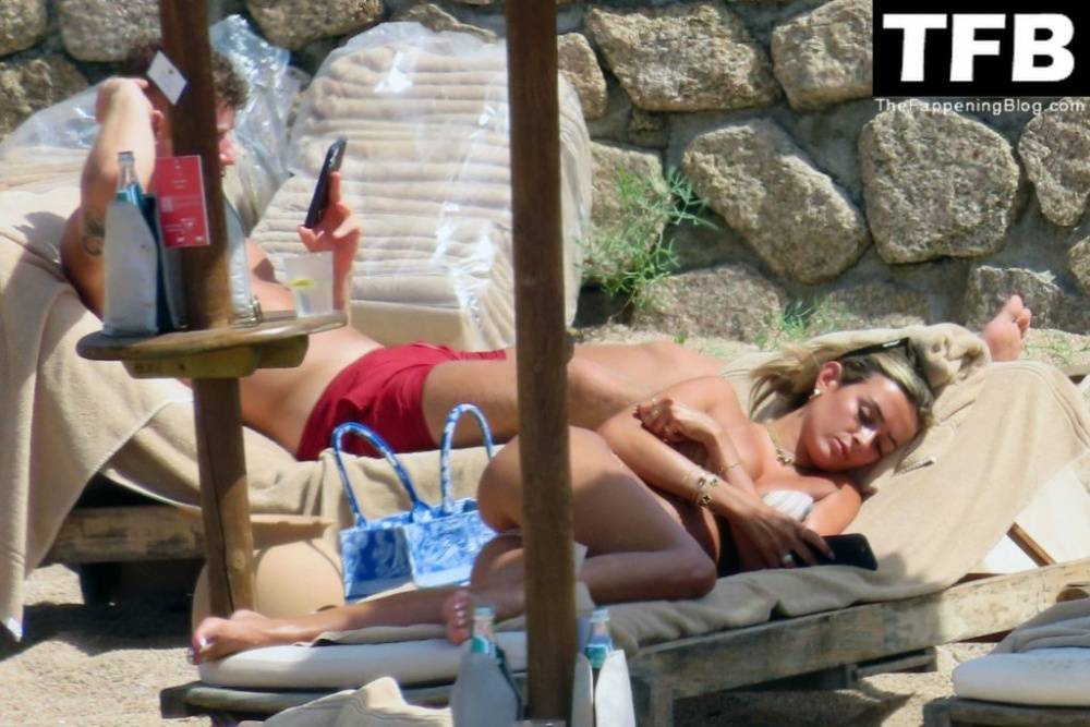 Katherine Pilkington & Ross Barkley Continue Their Holiday in Sardinia - #22