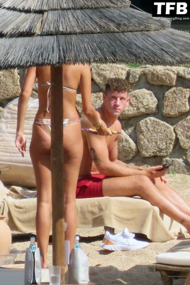 Katherine Pilkington & Ross Barkley Continue Their Holiday in Sardinia - #26