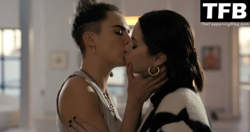 Selena Gomez & Cara Delevingne Share a Passionate Kiss (24 Pics + Video) - #1