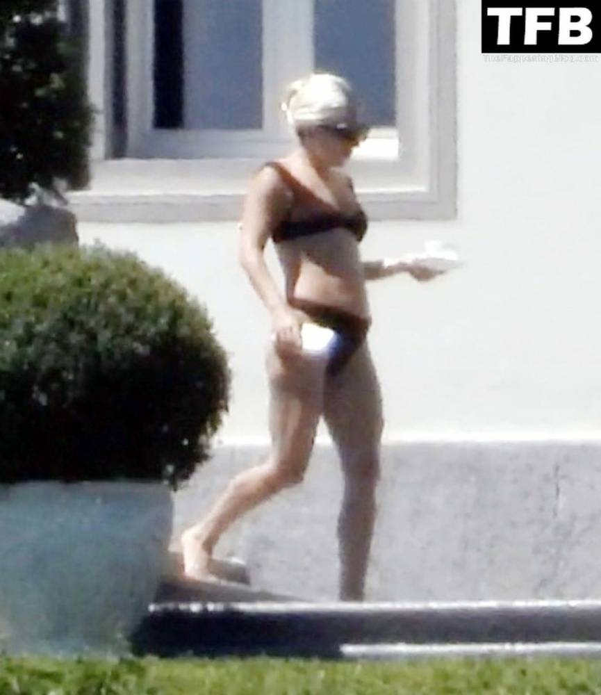 Lady Gaga Shows Off Her Bikini Body on Villa Bonomi - #30