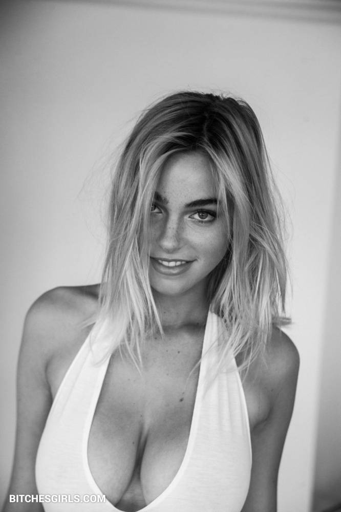 Elizabeth Turner Nude Celeb - Celeb Leaked Nude Photos - #20