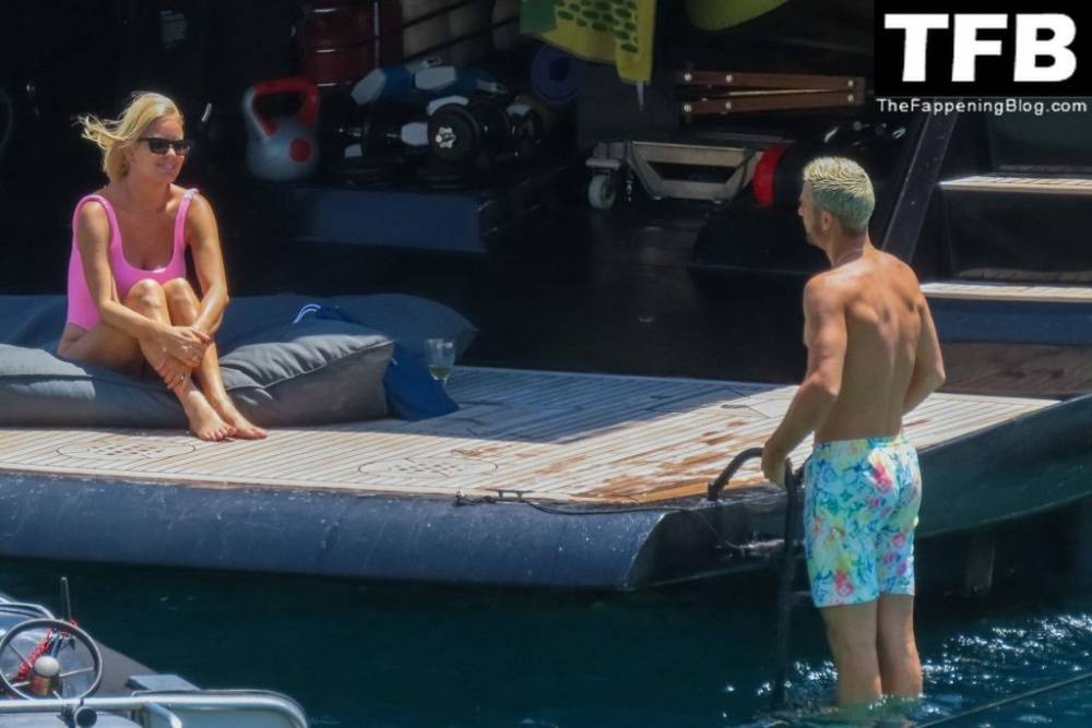 Caroline Stanbury Flaunts Her Body in a Pink Bikini on the Yacht in Greece - #29