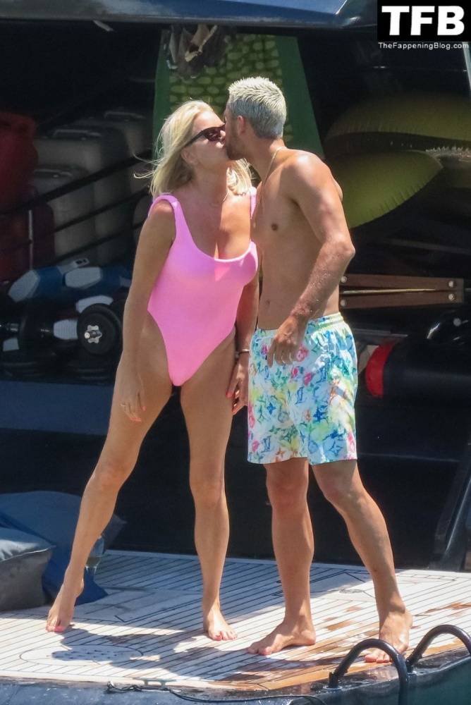 Caroline Stanbury Flaunts Her Body in a Pink Bikini on the Yacht in Greece - #30