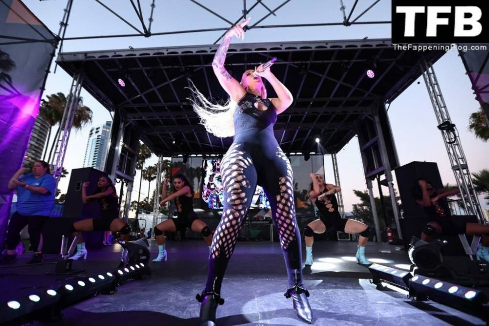 Iggy Azalea Performs at The 39th Annual Long Beach Pride Parade and Festival in Long Beach (150 New Photos) - #28