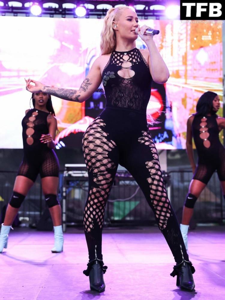 Iggy Azalea Performs at The 39th Annual Long Beach Pride Parade and Festival in Long Beach (150 New Photos) - #25