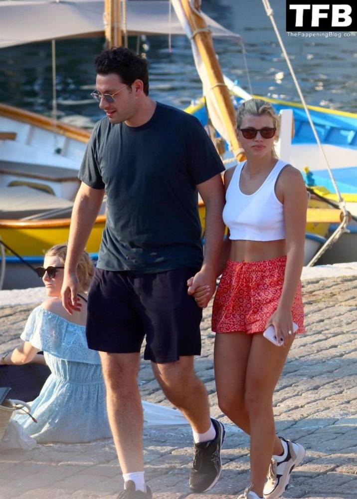 Sofia Richie & Elliot Grainge Pack on the PDA During Their Holiday in the South of France - #28