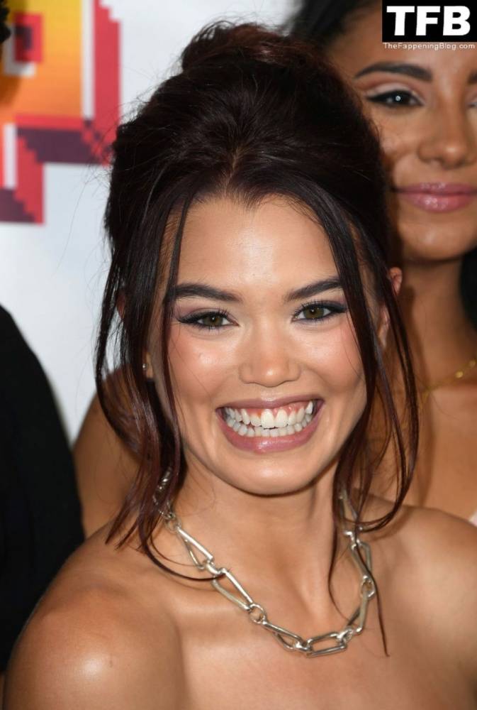 Paris Berelc Looks Hot at the 1D1UP 1D Los Angeles Premiere - #30