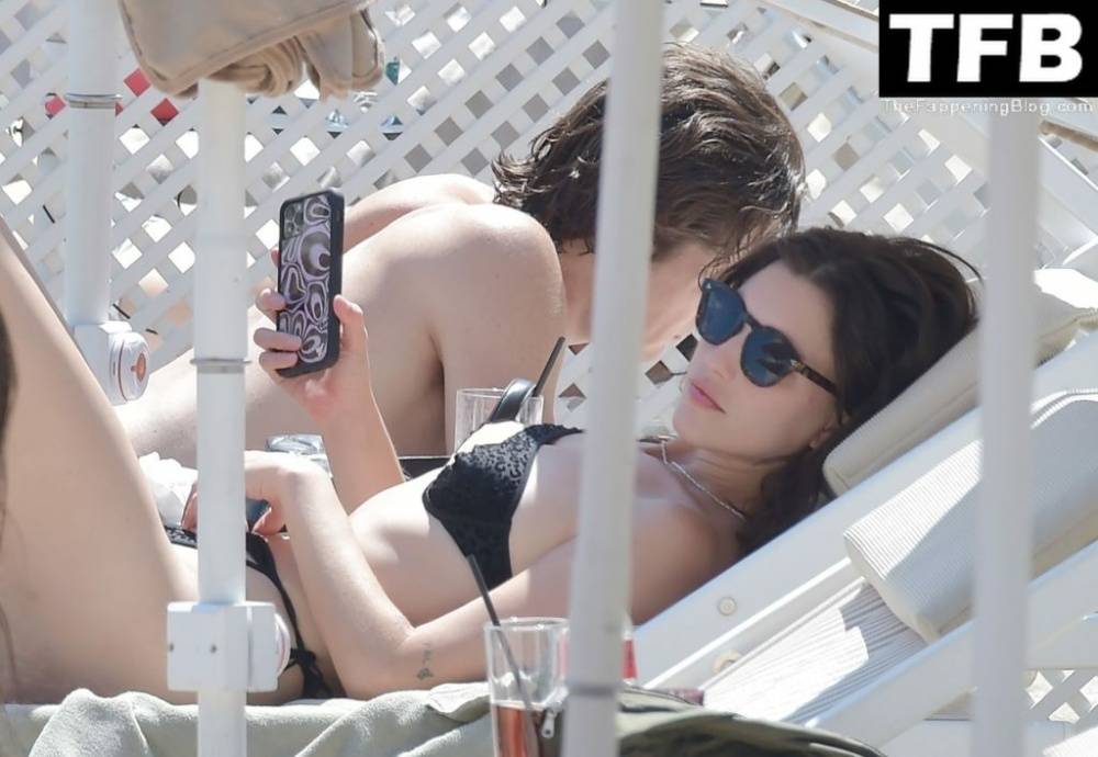 Rainey Qualley & Lewis Pullman Enjoy Their Vacations in Portofino - #15