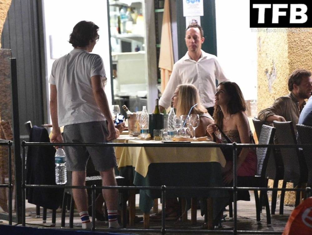 Rainey Qualley & Lewis Pullman Enjoy Their Vacations in Portofino - #28