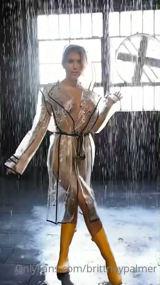 Brittney Palmer Nude Raincoat OnlyFans Video Leaked - #4
