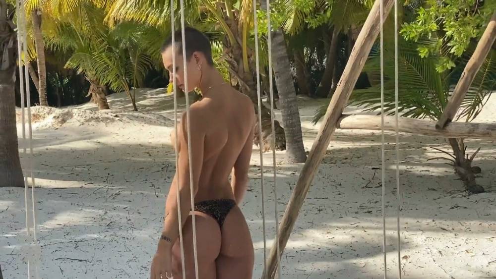 Rachel Cook Megan Samperi Nude Beach BTS Video Leaked - #7