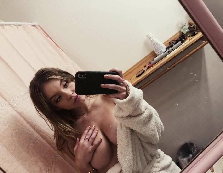 Sydney Sweeney Leaked Photos 1 - #8