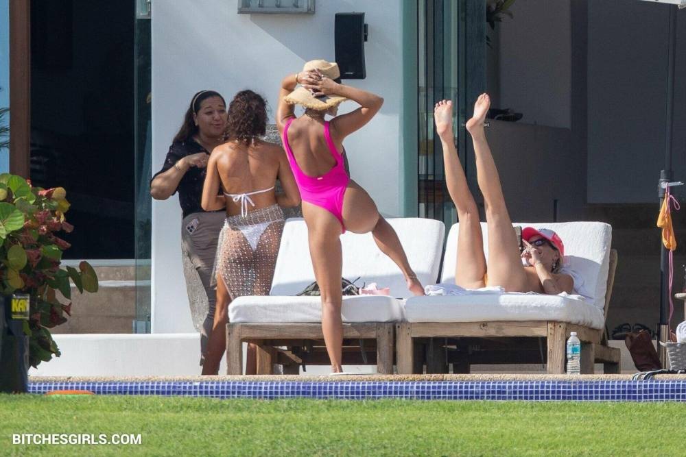 Vanessa Hudgens Nude Celebrity Leaked Photos - #7