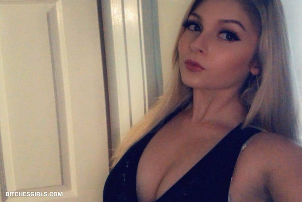 Lindsay Capuano Instagram Naked Influencer - Onlyfans Leaked Naked Pics - #12