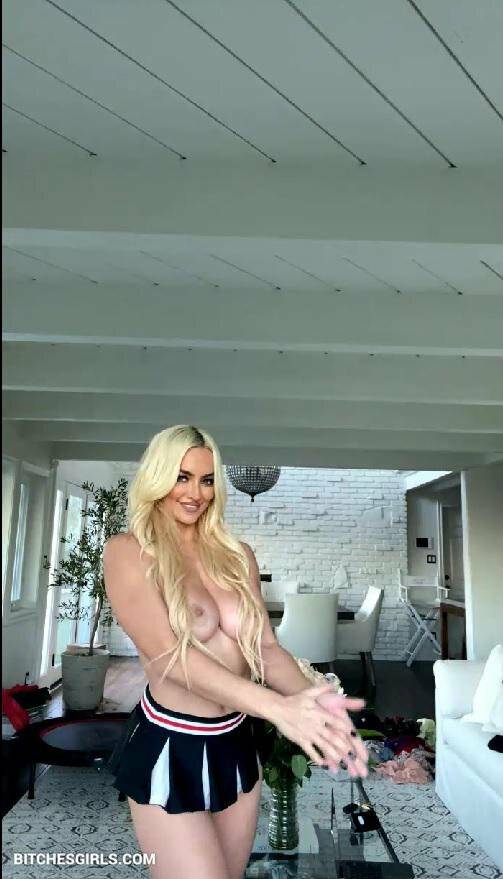 Lindsey Pelas Instagram Naked Influencer - Lindsey Onlyfans Leaked Naked Photo - #11