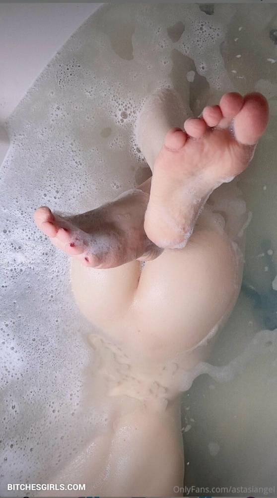 Astasiadream Naked Cosplayer - Anastasiangel Onlyfans Leaked Bath Photos - #3