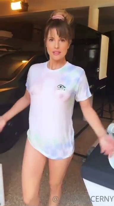 Amanda Cerny Nipple Wet T-Shirt Onlyfans Video Leaked - #2