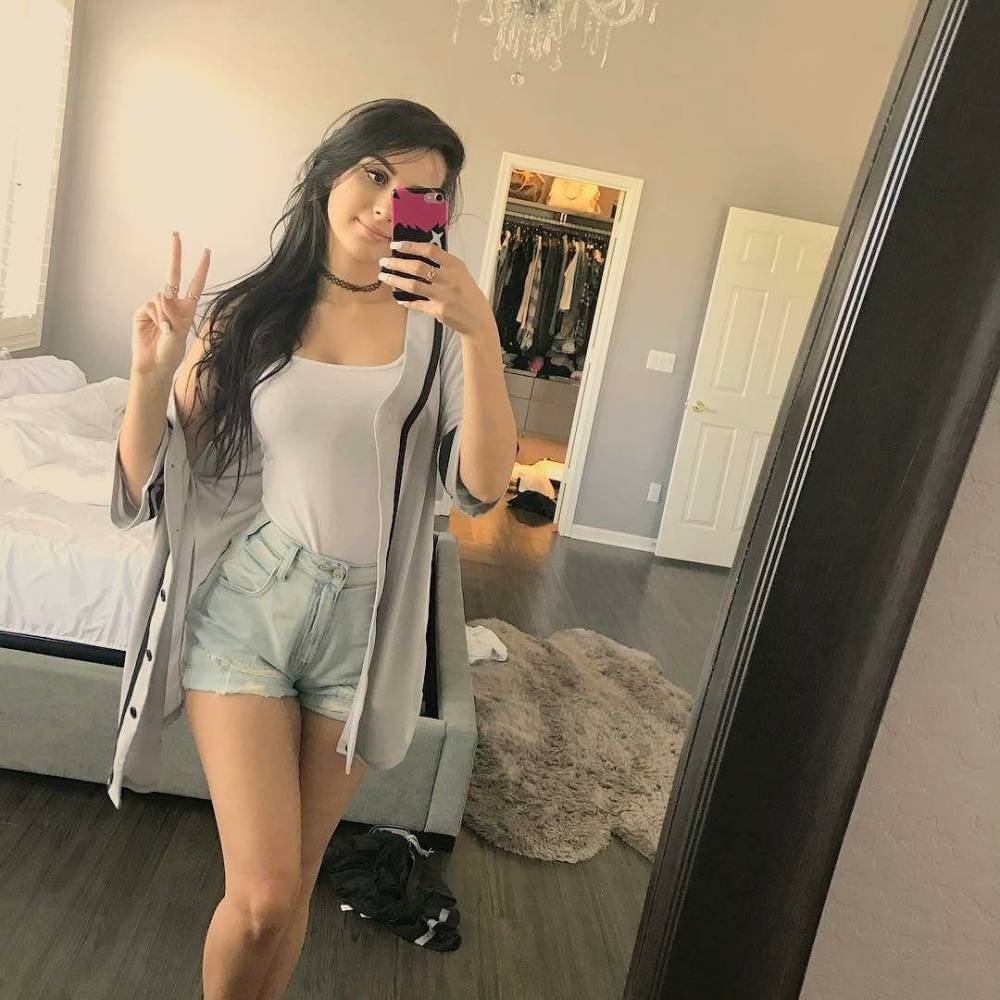 SSSniperwolf Sexy Pictures - #5