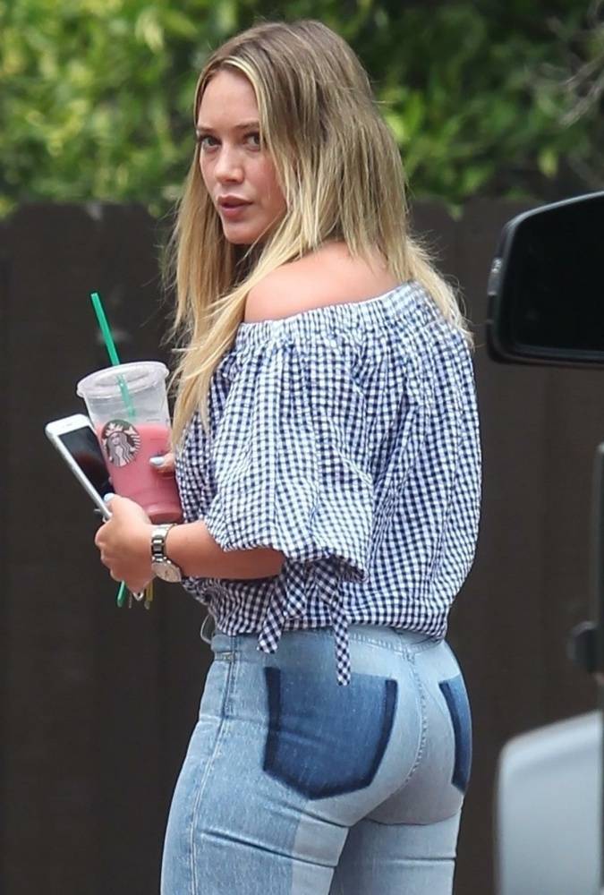 Hilary Duff Ass Tight Jeans Paparazzi Set Leaked - #5
