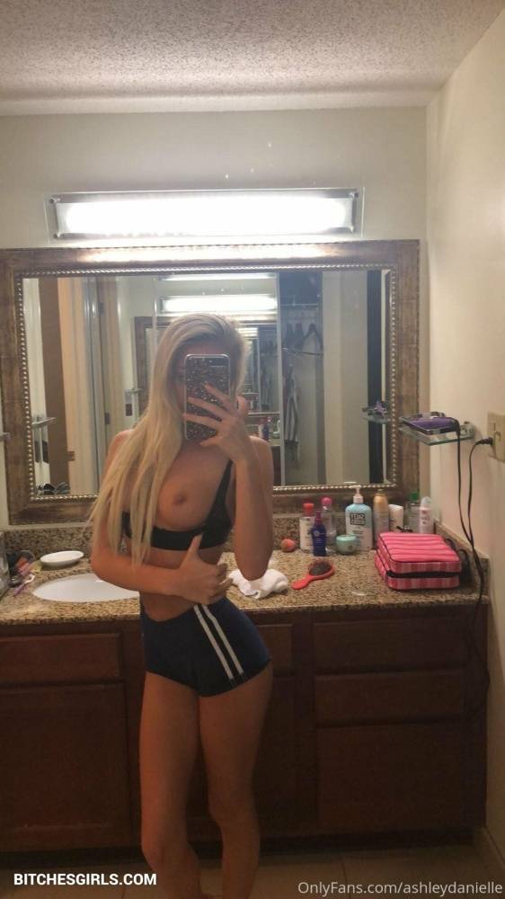 Ashleydanielle Instagram Nude Influencer - Ashley Onlyfans Leaked Nudes - #23