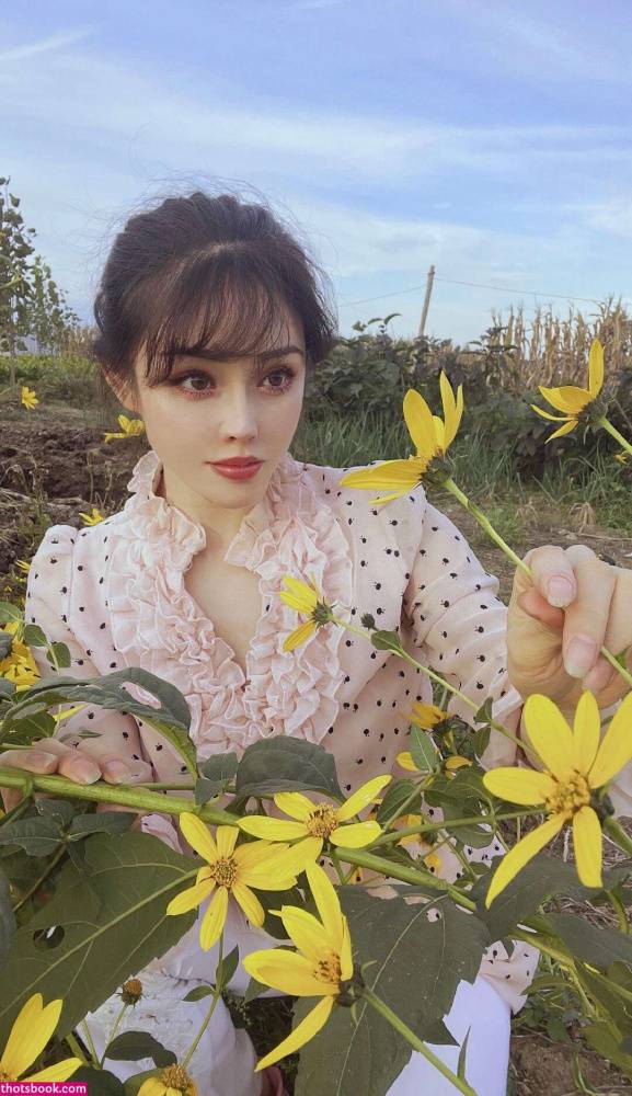Yuan Herong Nude Photos #12 - #4