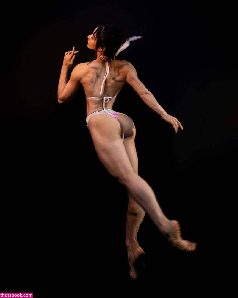 Yuan Herong Nude Photos #8 - #3