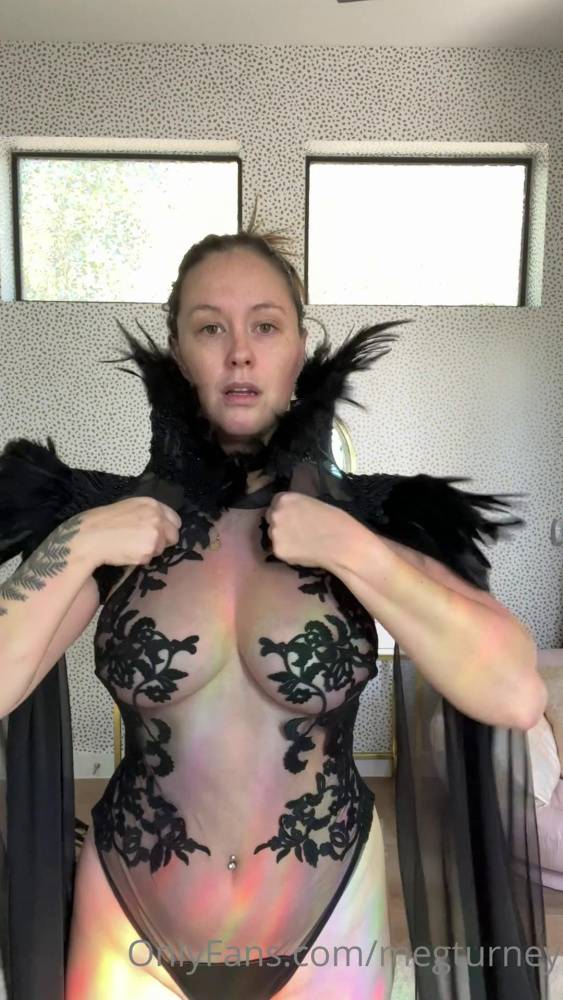 Meg Turney Nude Evil Queen Try On Onlyfans Video Leaked - #7