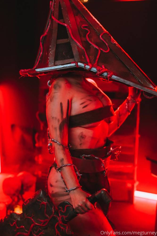 Meg Turney Pyramid Head Cosplay Onlyfans Set Leaked - #11