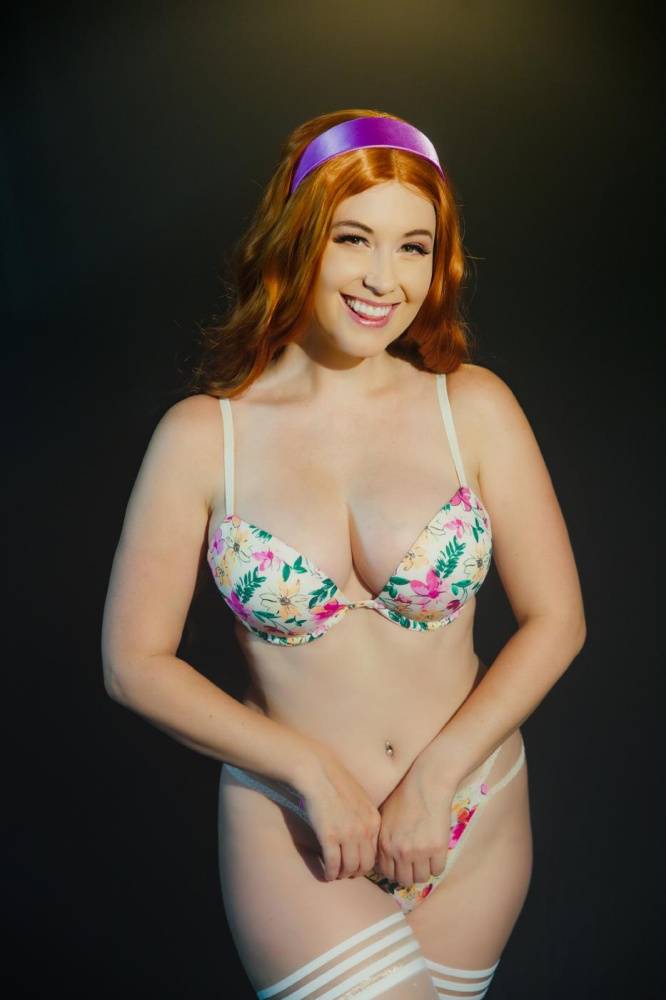 Meg Turney Sexy Bikini Daphne Onlyfans Set Leaked - #11