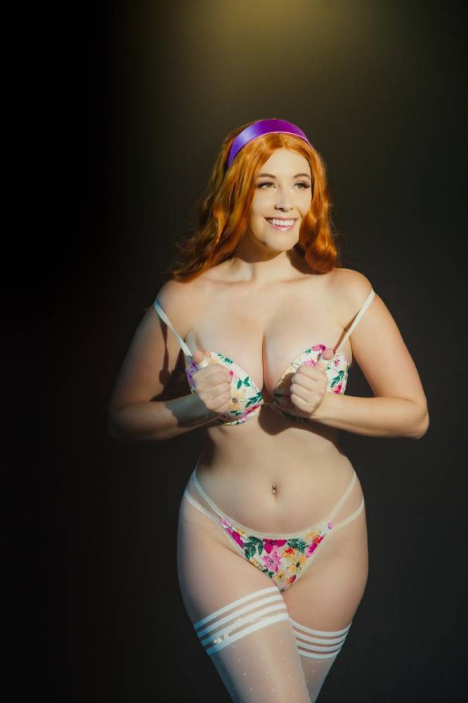 Meg Turney Sexy Bikini Daphne Onlyfans Set Leaked - #8