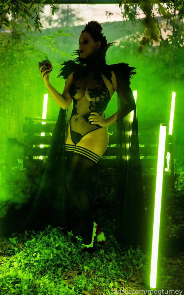 Meg Turney Nude Evil Queen Onlyfans Set Leaked - #27