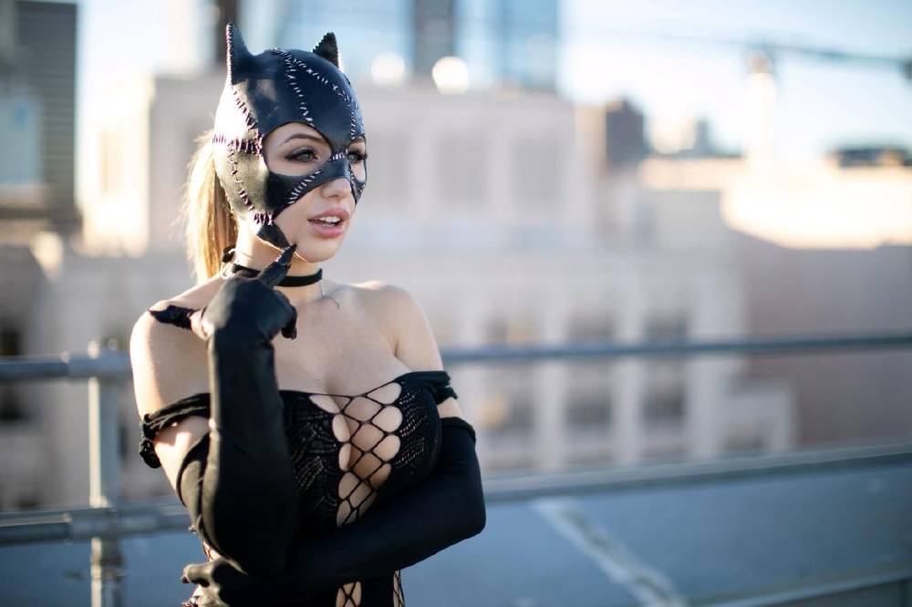Liz Katz Nude Catwoman Bondage Cosplay Onlyfans Set Leaked - #7