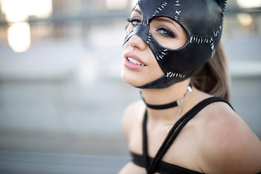 Liz Katz Nude Catwoman Bondage Cosplay Onlyfans Set Leaked - #26